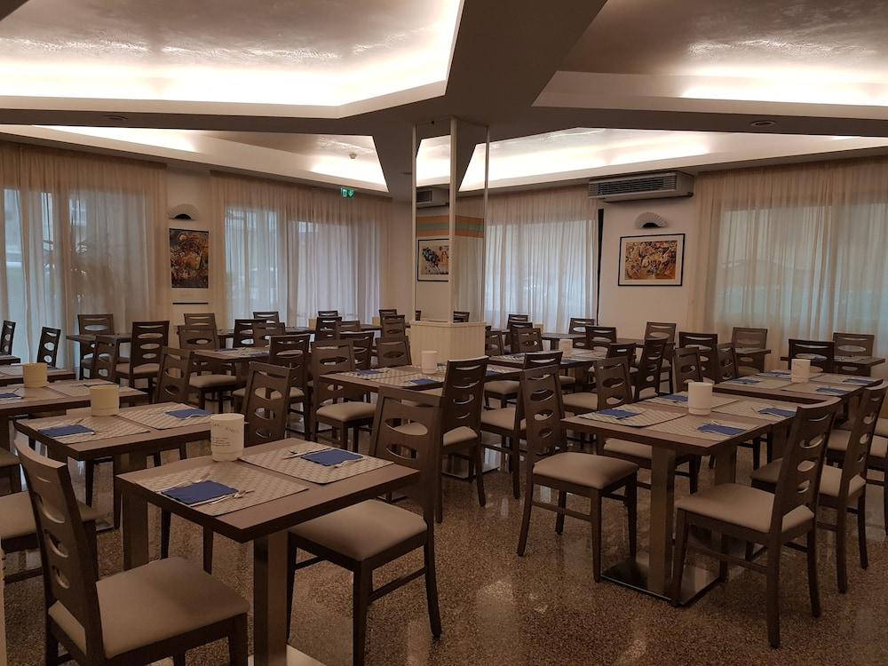 Hotel Mizar Rivazzurra Di Rimini Esterno foto